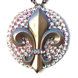 GASOLINE GLAMOUR XL FLEUR MEDALLION